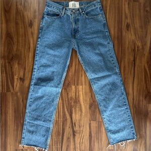 BDG W28 Cropped Vintage Slim Jeans